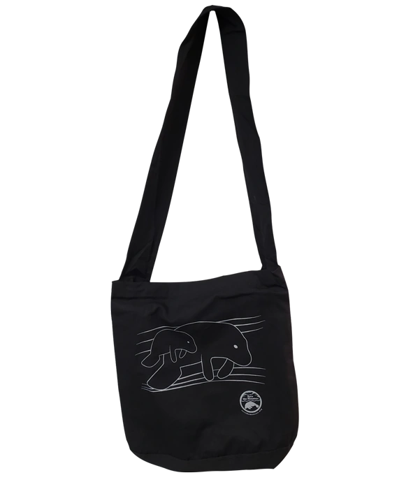 Organic Market Bag.  This organic market bag has an roomy open main compartment with an inside pocket.