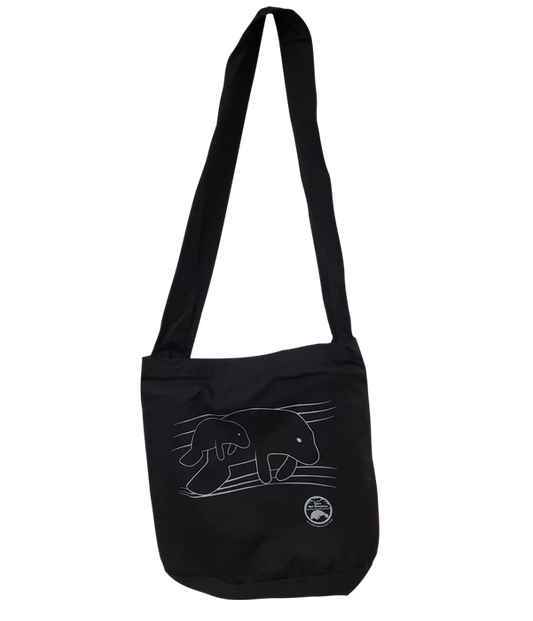 Organic Market Bag.  This organic market bag has an roomy open main compartment with an inside pocket.
